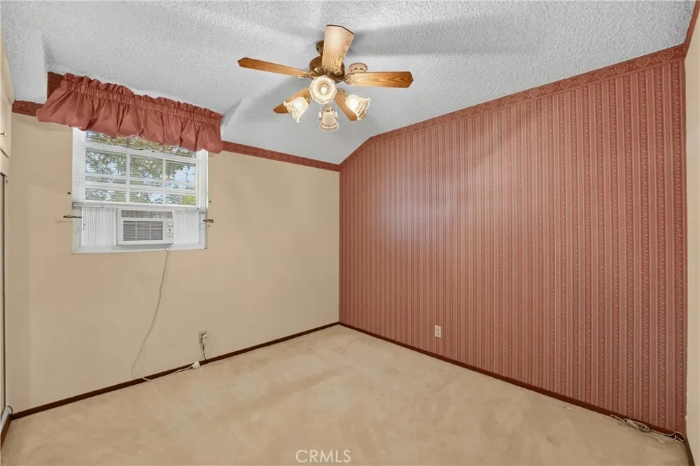 742 Irving Burbank, CA 91504