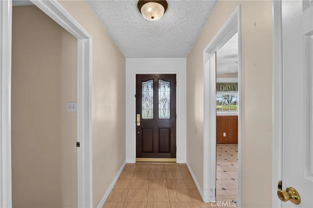 742 Irving Burbank, CA 91504