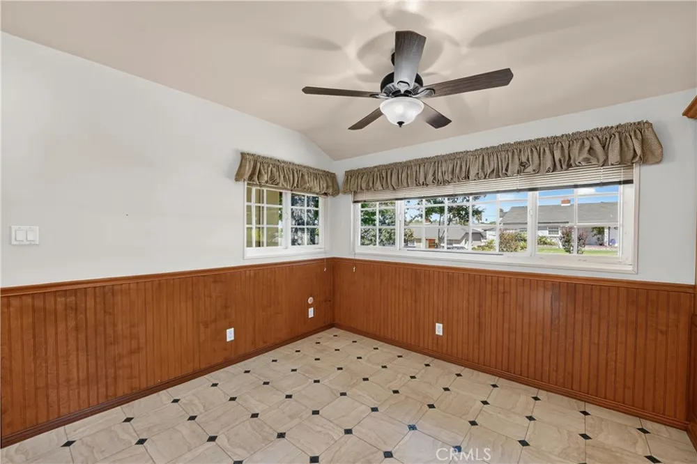 742 Irving Burbank, CA 91504