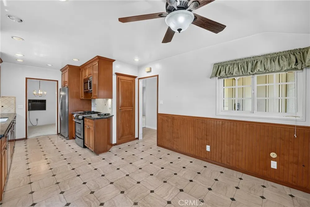 742 Irving Burbank, CA 91504