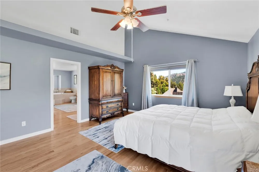 6284 Apple Vista Wrightwood, CA 92397