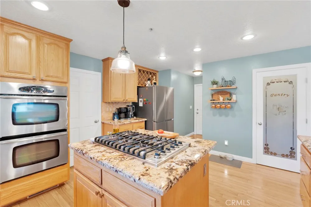 6284 Apple Vista Wrightwood, CA 92397