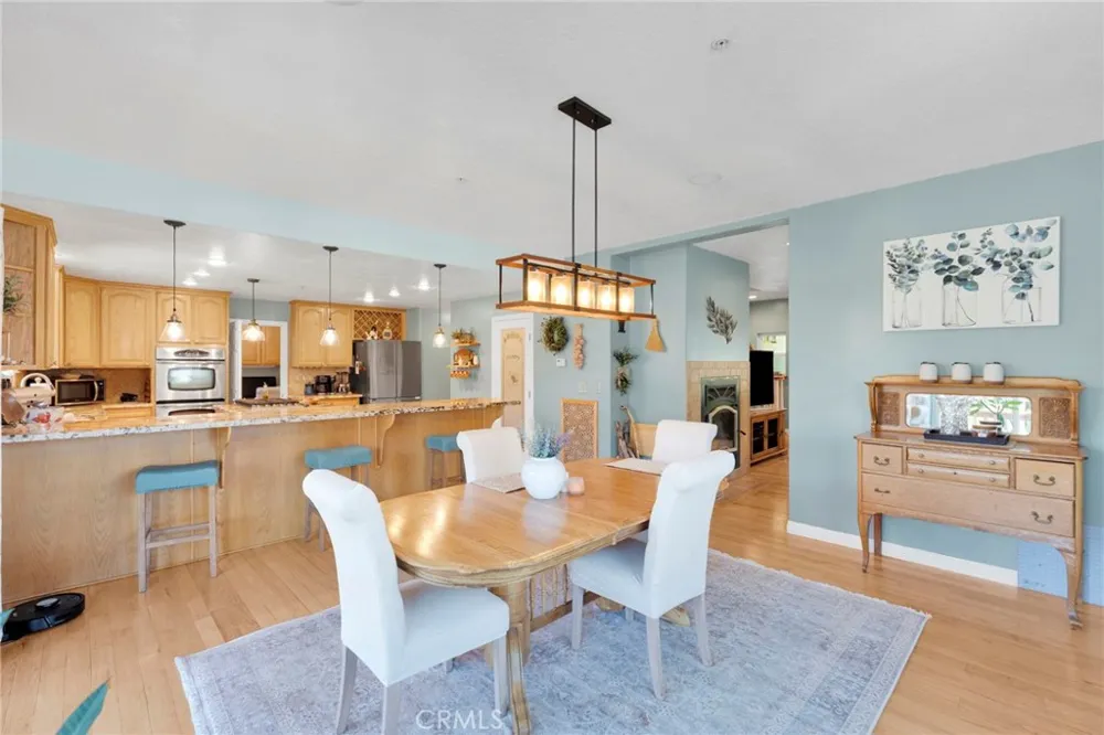 6284 Apple Vista Wrightwood, CA 92397
