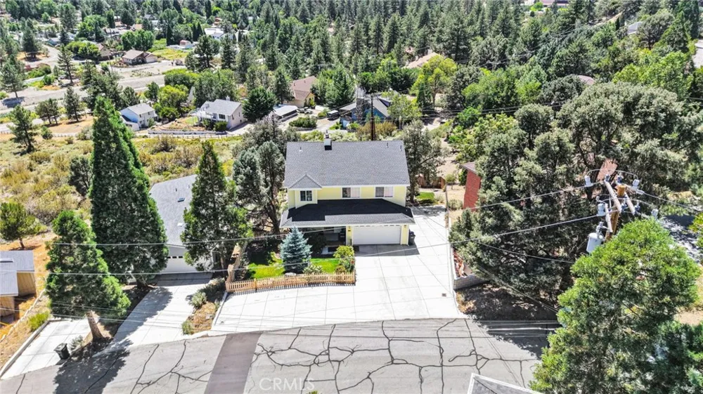 6284 Apple Vista Wrightwood, CA 92397