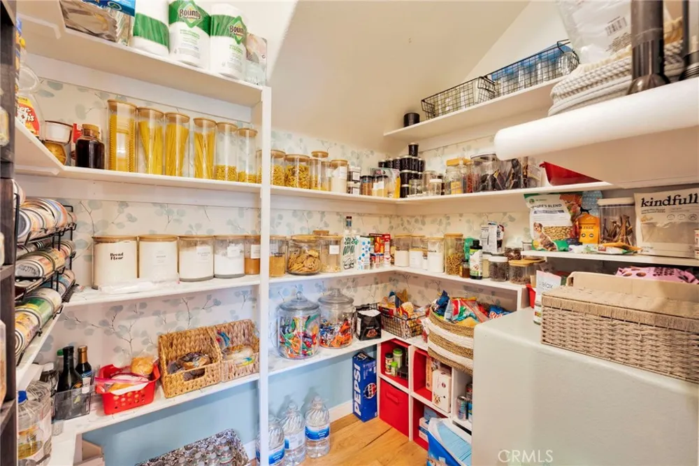 6284 Apple Vista Wrightwood, CA 92397