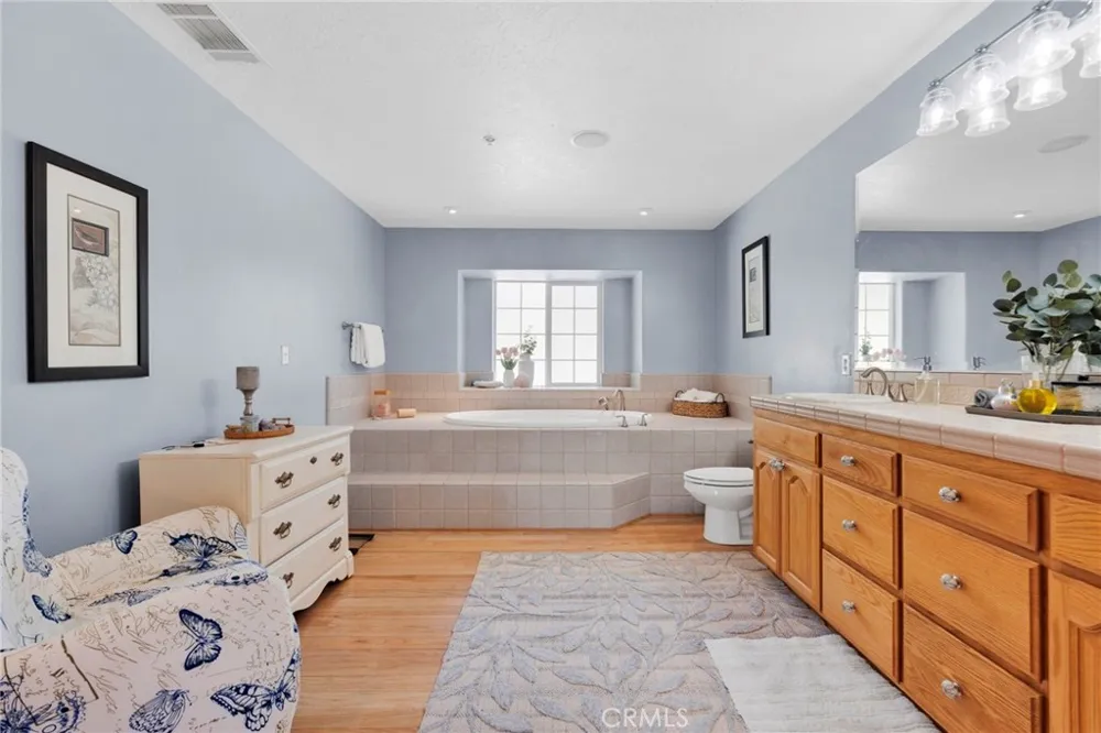 6284 Apple Vista Wrightwood, CA 92397