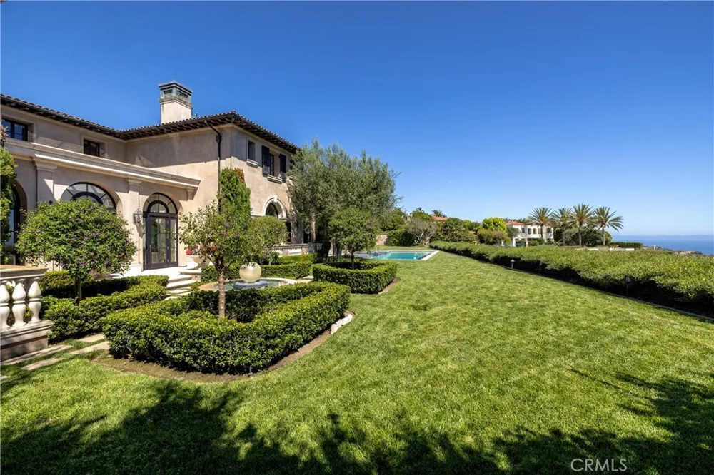 23 Pelican Vista Newport Coast, CA 92657