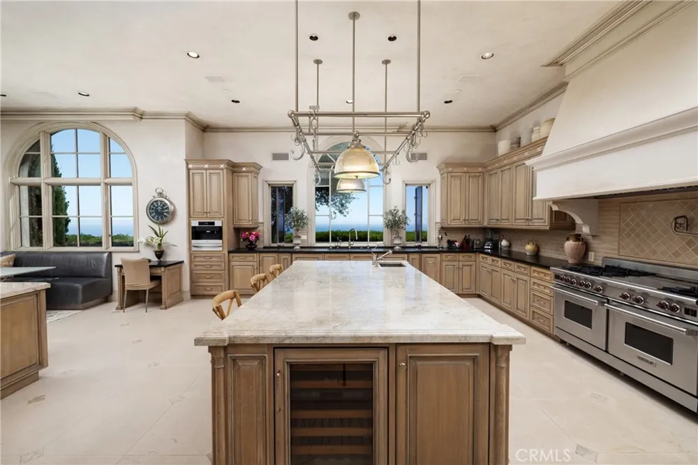 23 Pelican Vista Newport Coast, CA 92657