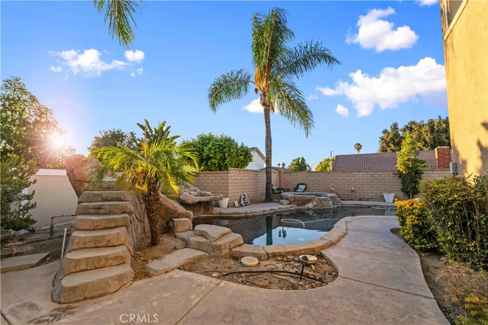 1551 Rose Arbor Court Redlands, CA 92374