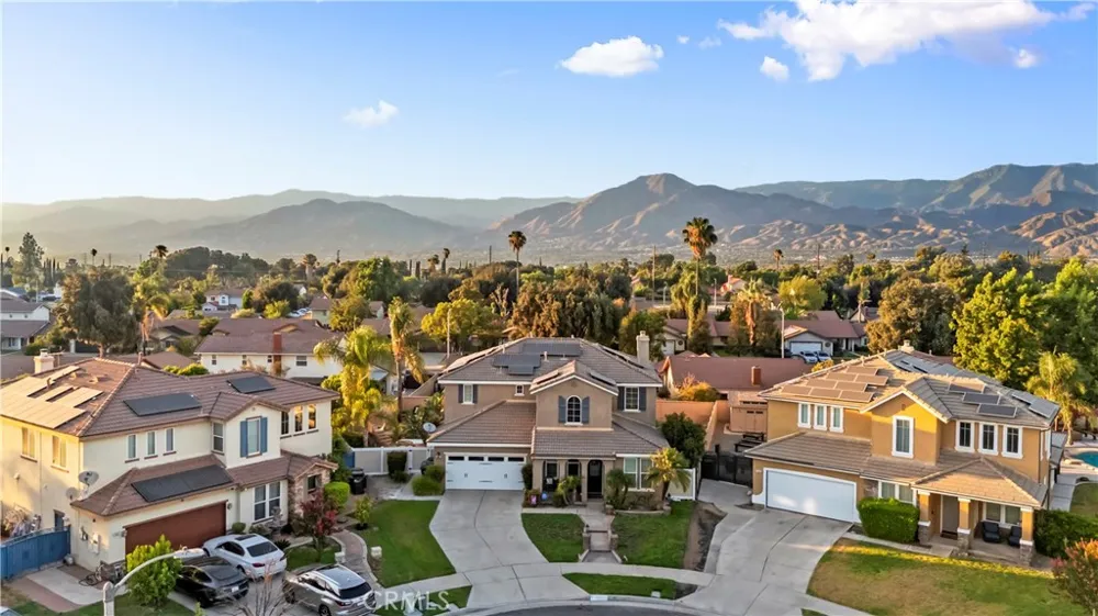 1551 Rose Arbor Court Redlands, CA 92374