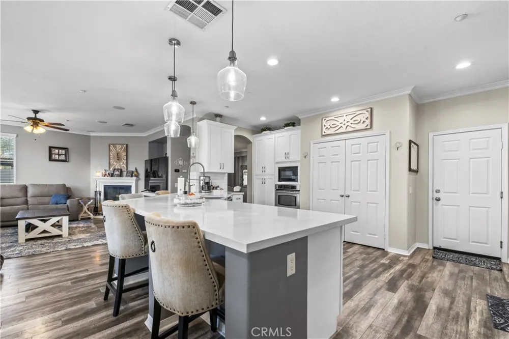 1551 Rose Arbor Court Redlands, CA 92374