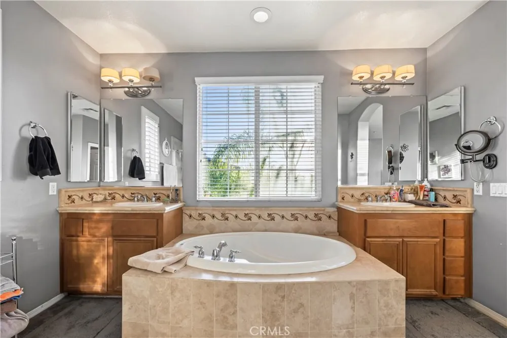 1551 Rose Arbor Court Redlands, CA 92374