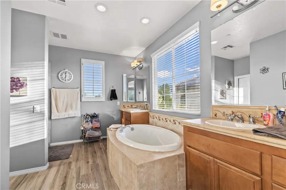 1551 Rose Arbor Court Redlands, CA 92374