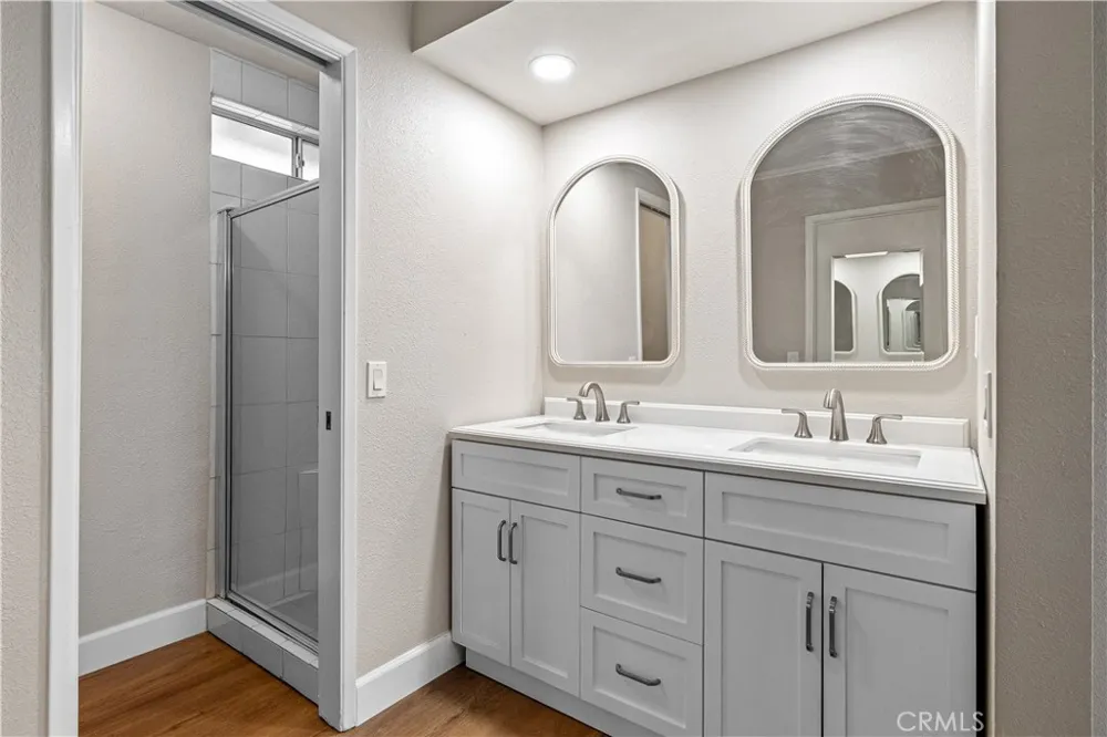 4832 Chamber La Verne, CA 91750