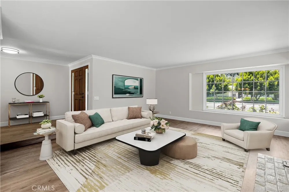 4832 Chamber La Verne, CA 91750