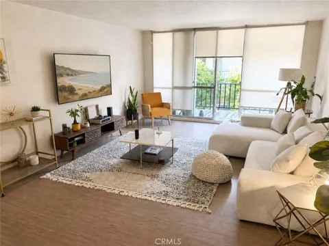 601 E Del Mar #306