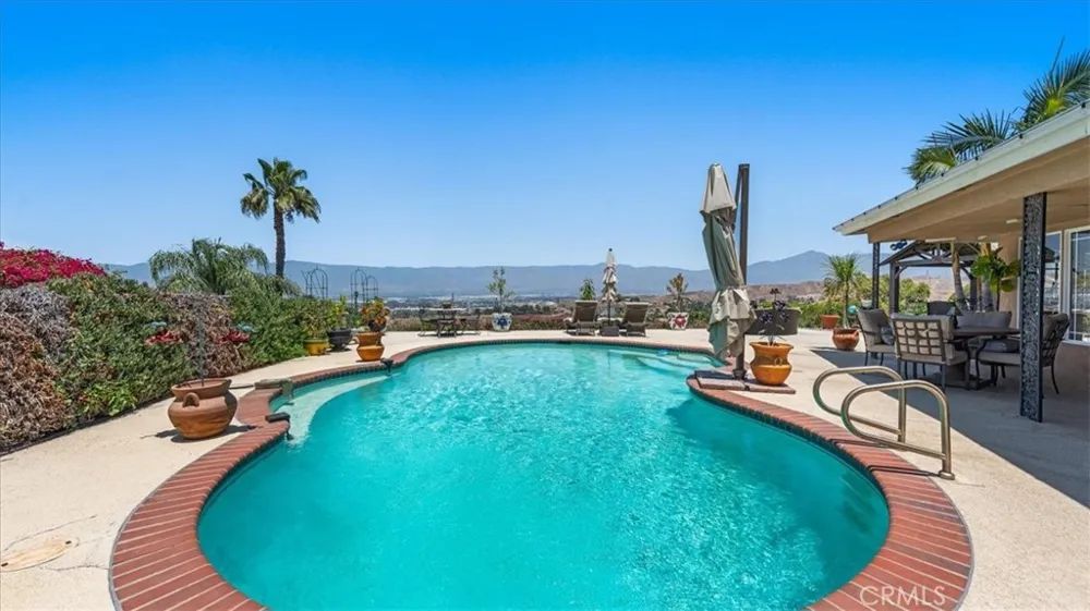 23335 Westwood Street Grand Terrace, CA 92313