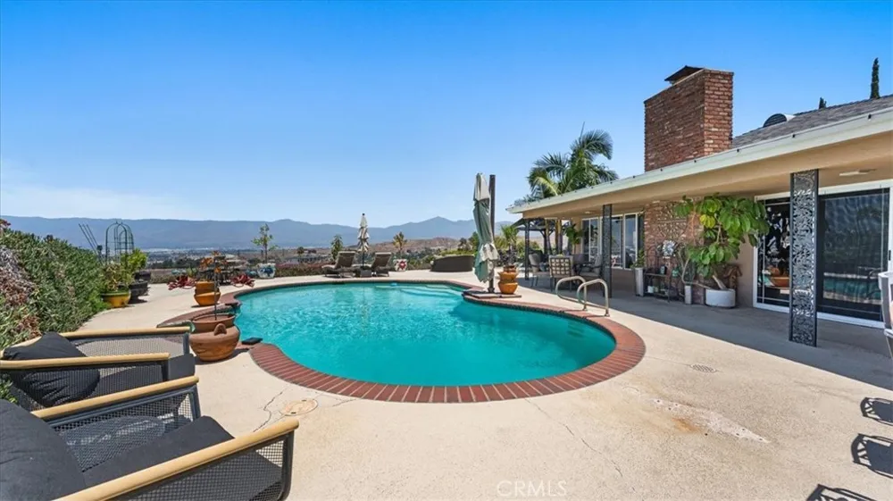 23335 Westwood Street Grand Terrace, CA 92313