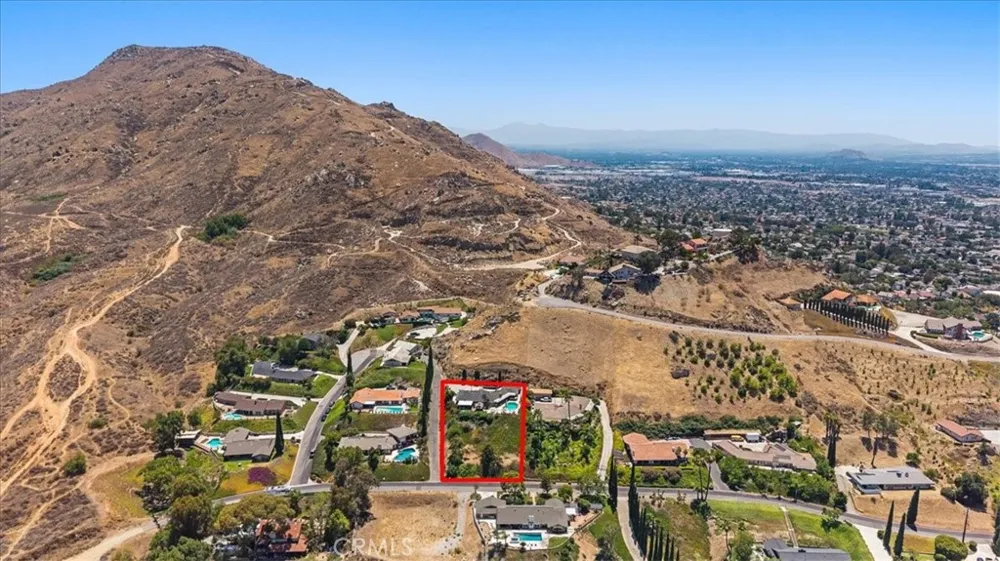 23335 Westwood Street Grand Terrace, CA 92313