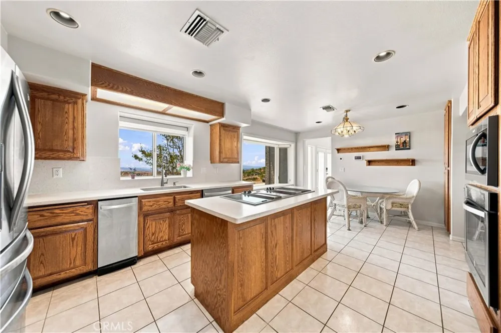 37550 Marondi Calimesa, CA 92320