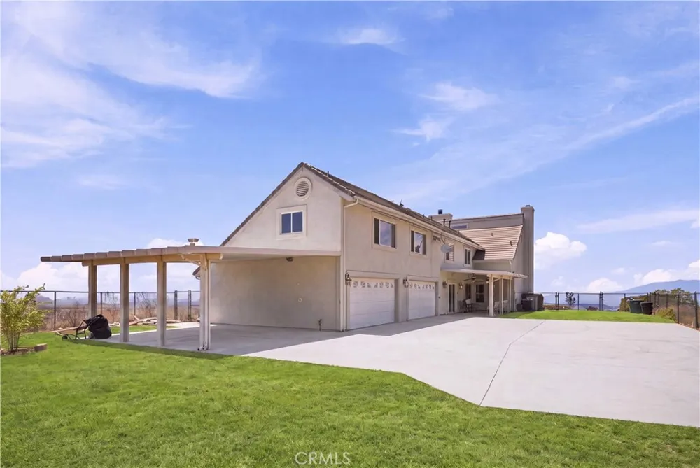37550 Marondi Calimesa, CA 92320
