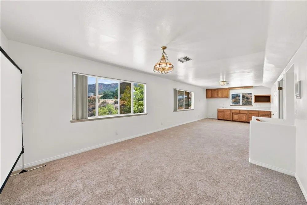 37550 Marondi Calimesa, CA 92320