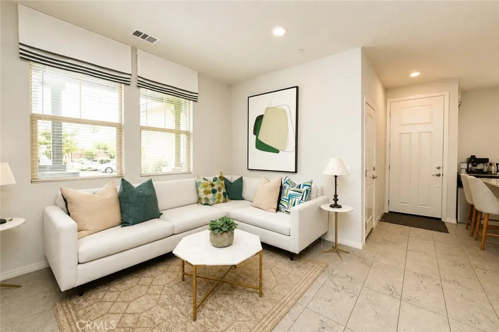 2750 Kings Canyon Drive Jurupa Valley, CA 92509