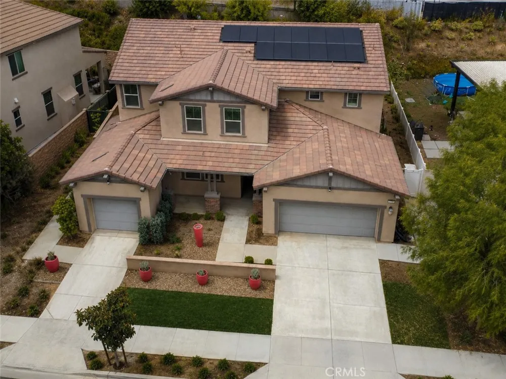 2750 Kings Canyon Drive Jurupa Valley, CA 92509
