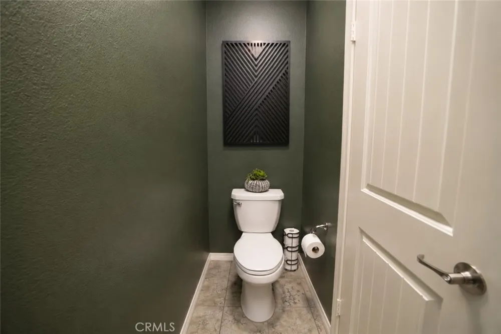 2750 Kings Canyon Drive Jurupa Valley, CA 92509