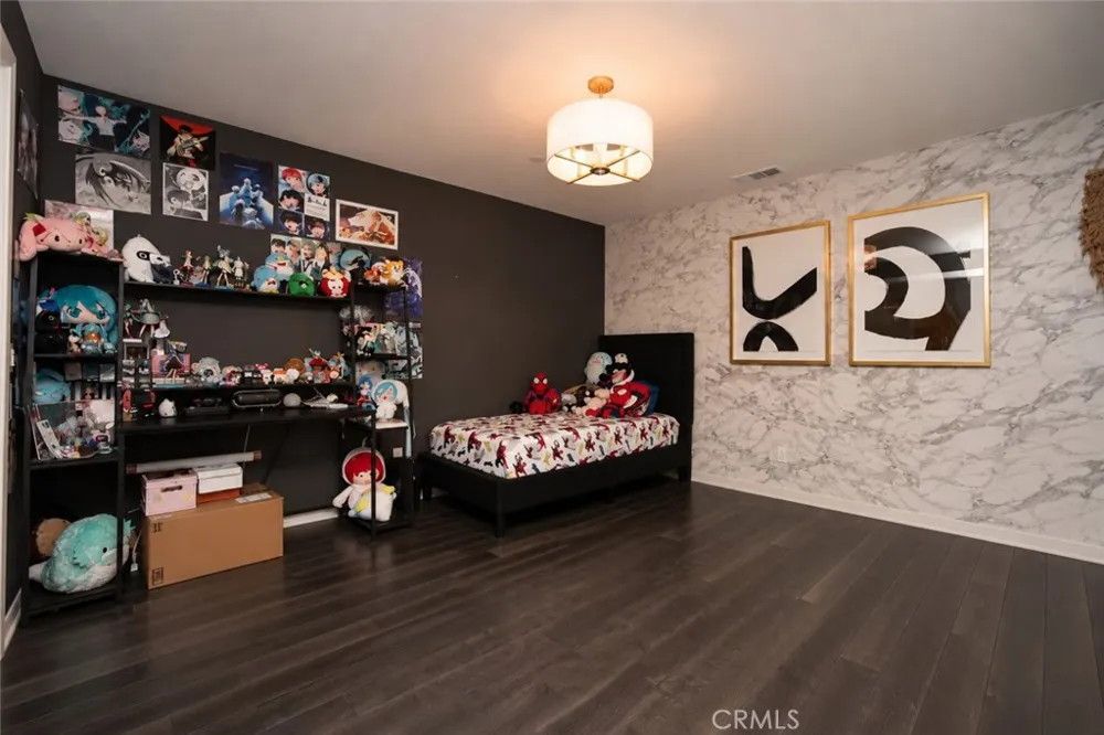 2750 Kings Canyon Drive Jurupa Valley, CA 92509