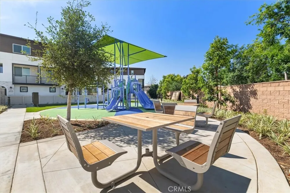 9552 Hannah Way Riverside, CA 92503
