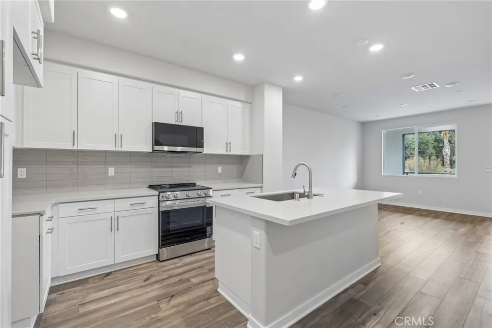 9549 Hannah Way Riverside, CA 92503