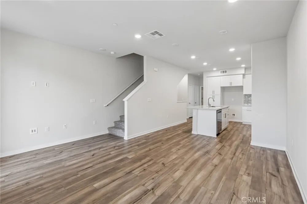 9549 Hannah Way Riverside, CA 92503