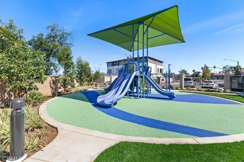 9545 Hannah Way Riverside, CA 92503