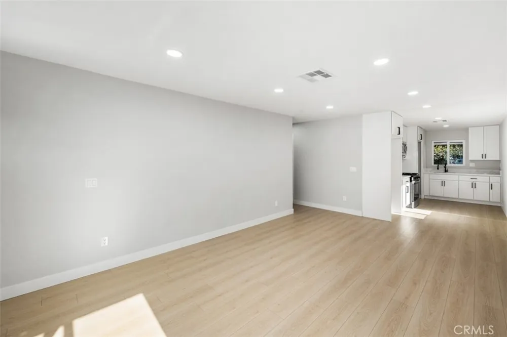 4122 W 162nd Lawndale, CA 90260