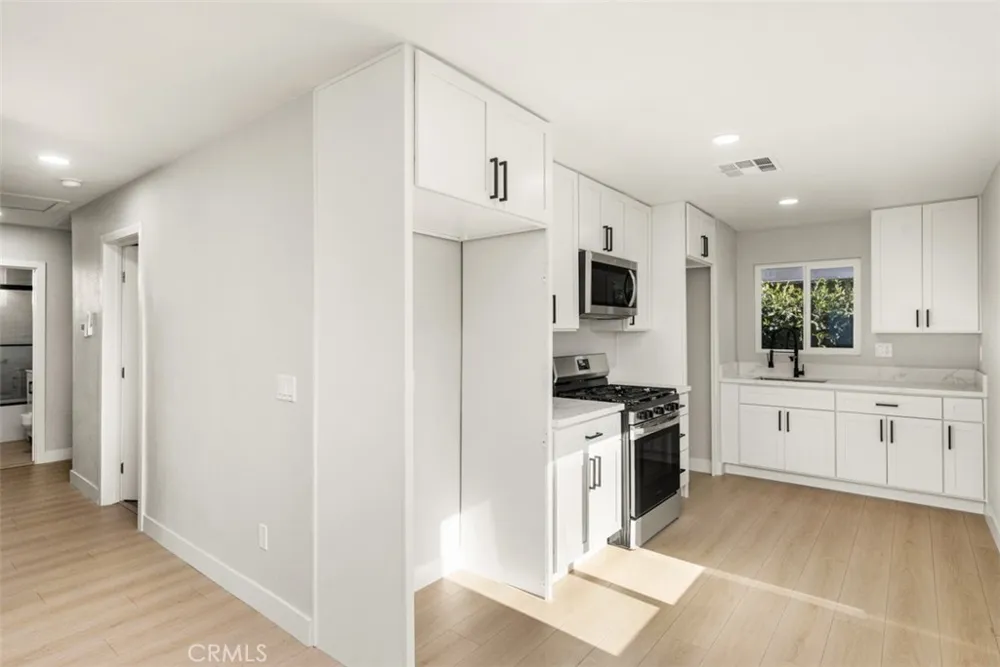4122 W 162nd Lawndale, CA 90260