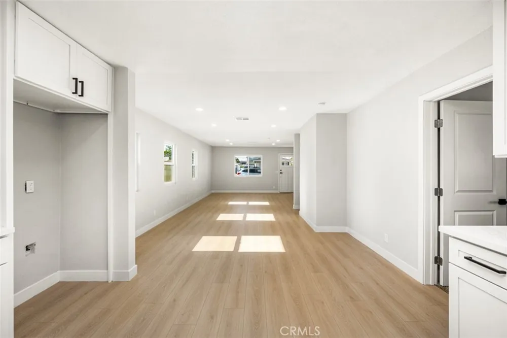 4122 W 162nd Lawndale, CA 90260