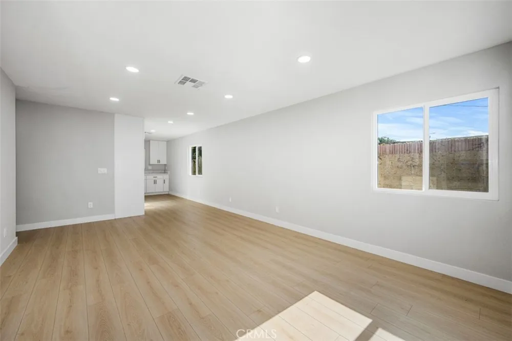 4122 W 162nd Lawndale, CA 90260
