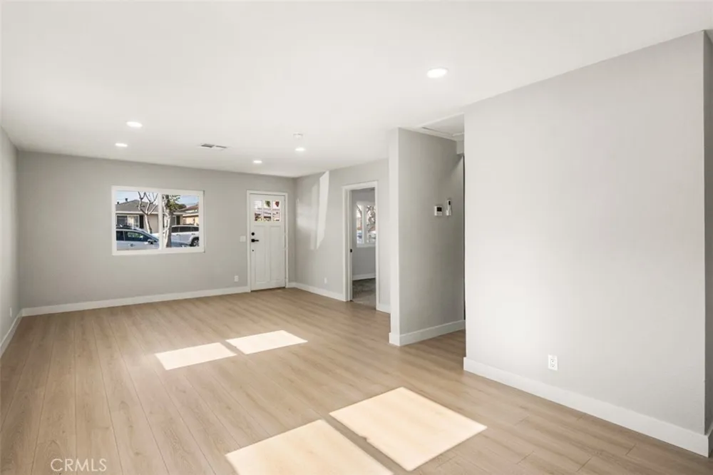 4122 W 162nd Lawndale, CA 90260
