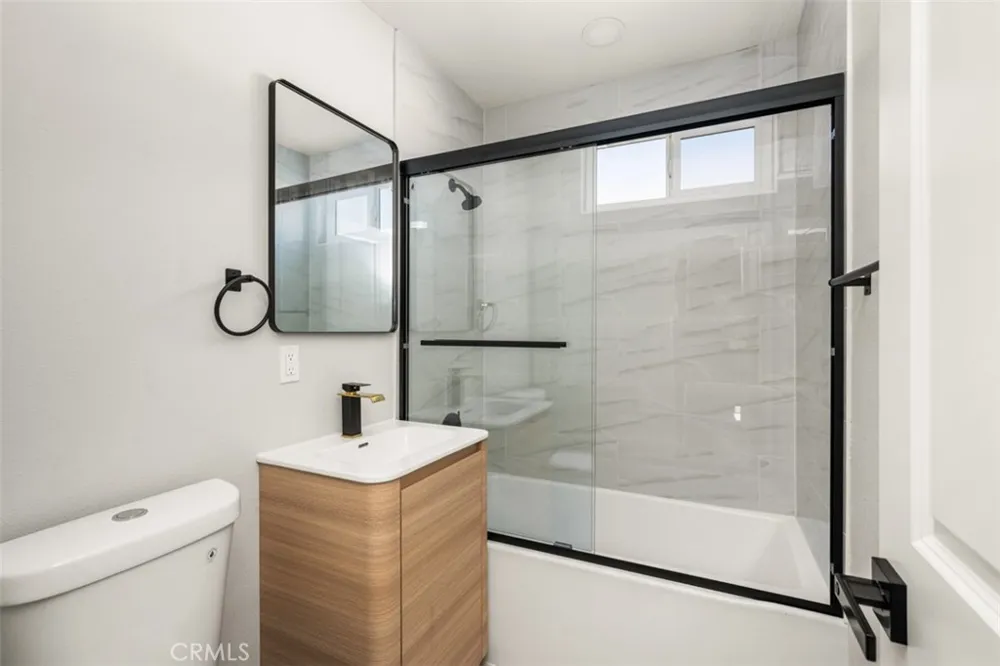 4122 W 162nd Lawndale, CA 90260