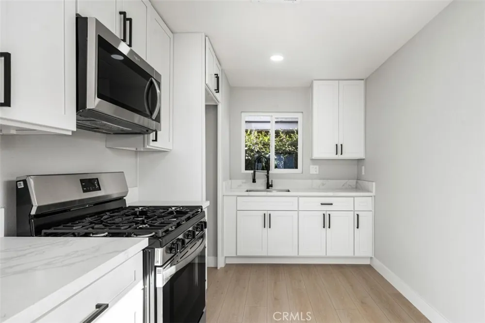 4122 W 162nd Lawndale, CA 90260