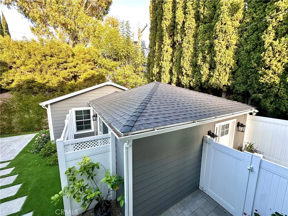 1820 S Wooster Street Los Angeles, CA 90035