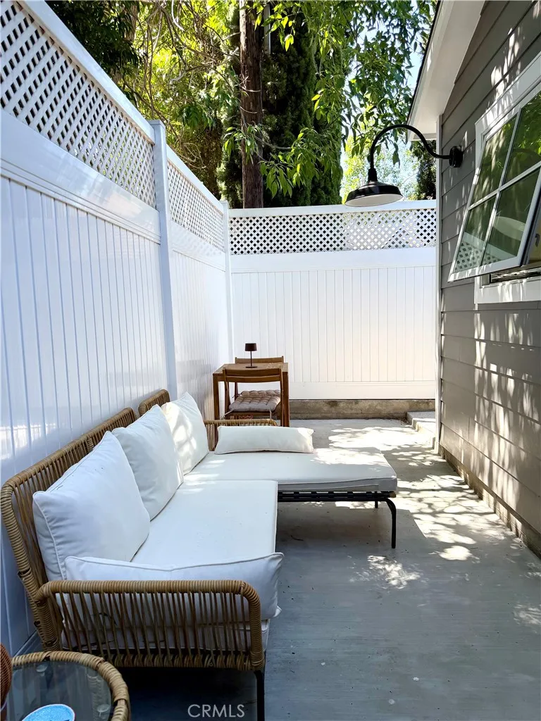 1820 S Wooster Street Los Angeles, CA 90035