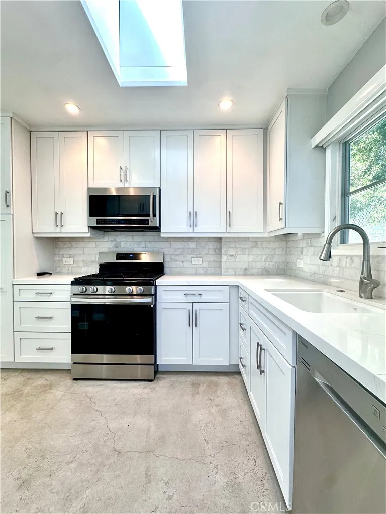 1820 S Wooster Street Los Angeles, CA 90035