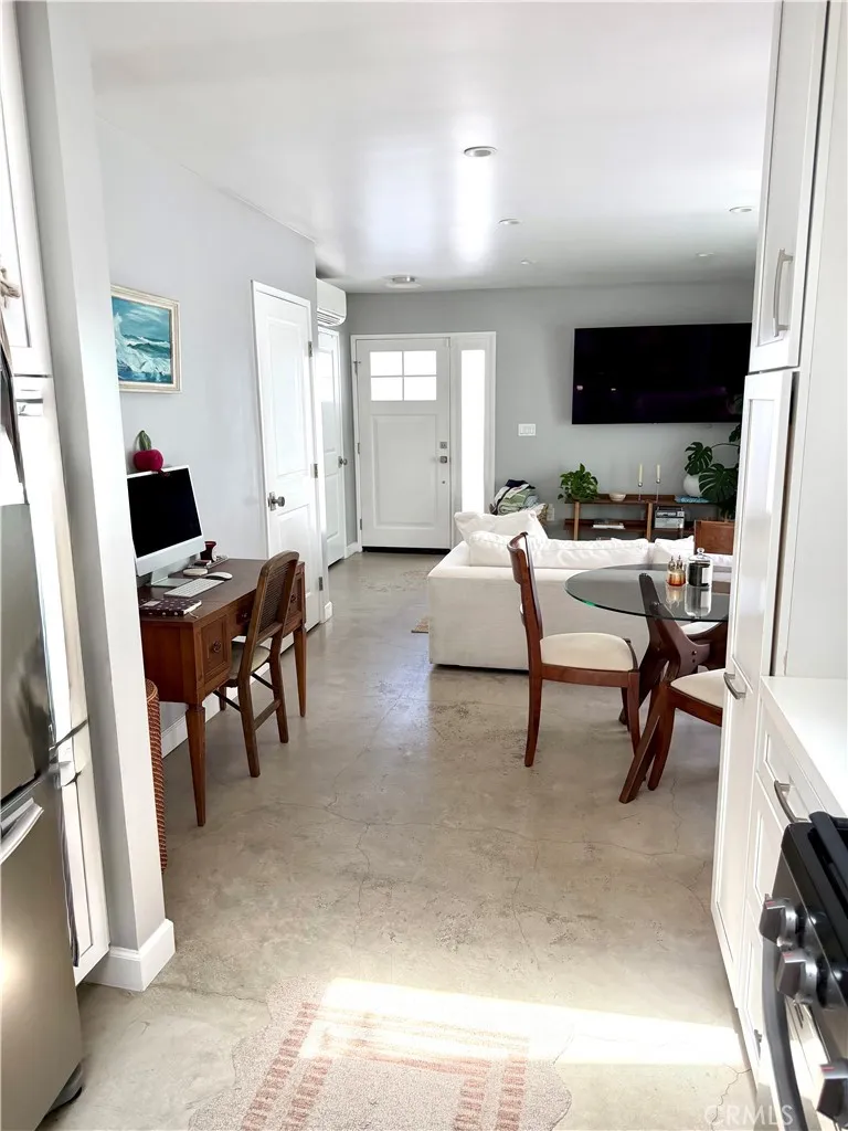 1820 S Wooster Street Los Angeles, CA 90035
