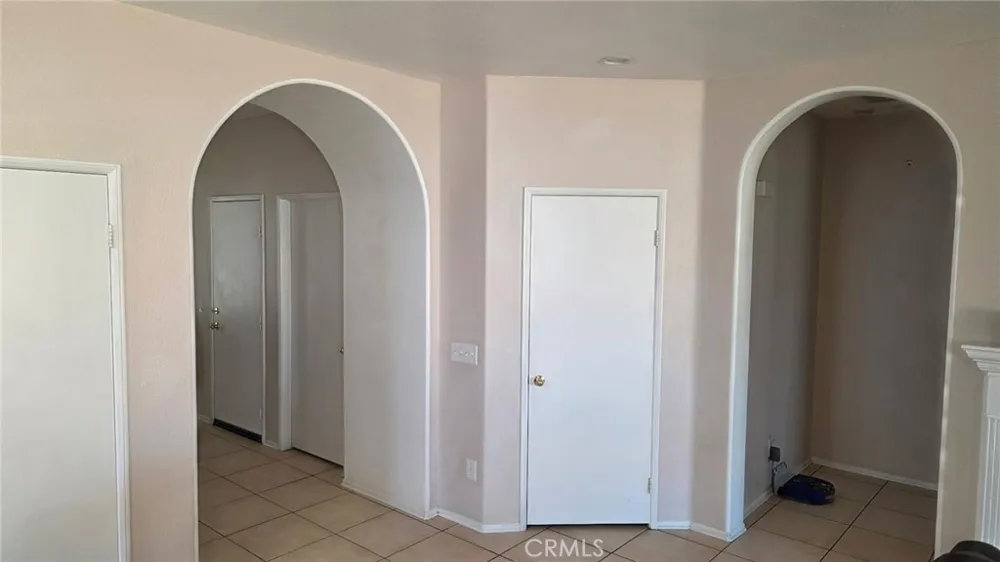 12324 Firefly Victorville, CA 92392