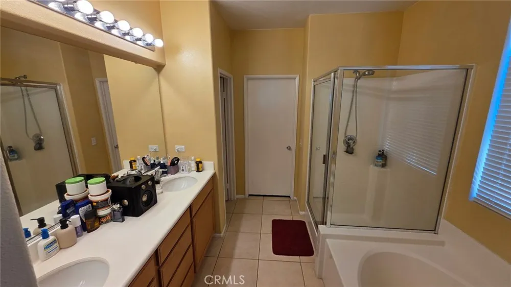 12324 Firefly Victorville, CA 92392