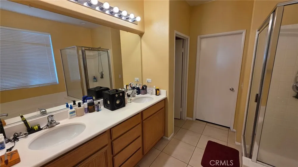 12324 Firefly Victorville, CA 92392