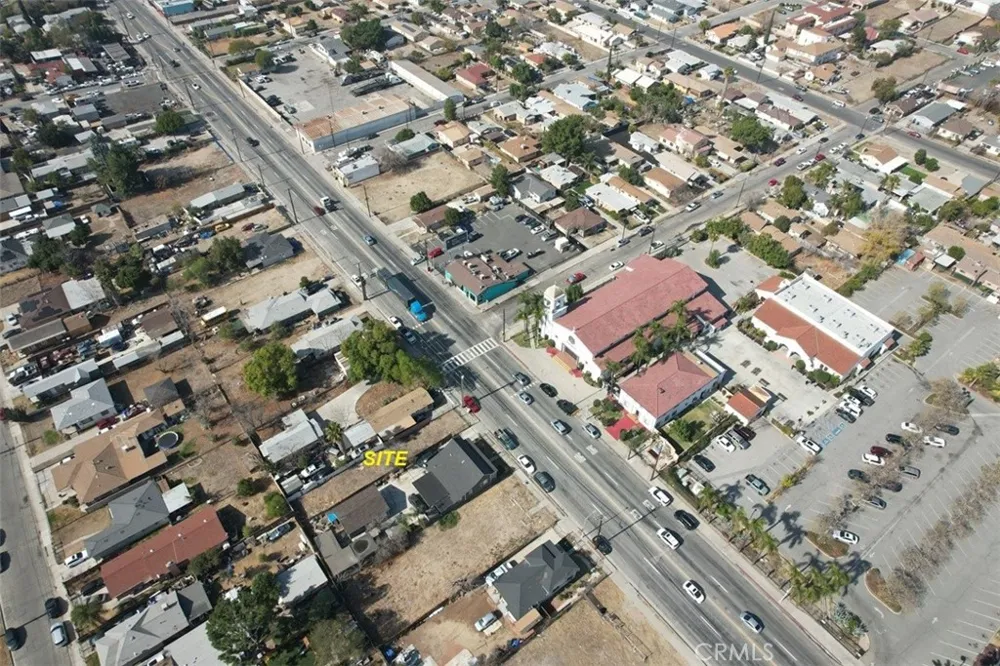 1445 W 5th San Bernardino, CA 92411