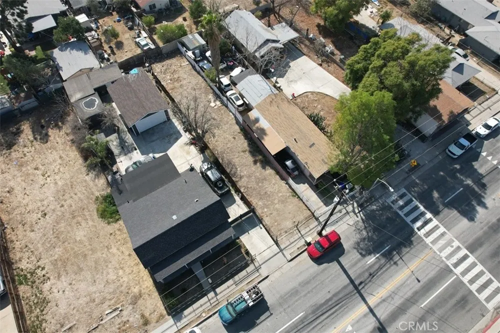 1445 W 5th San Bernardino, CA 92411
